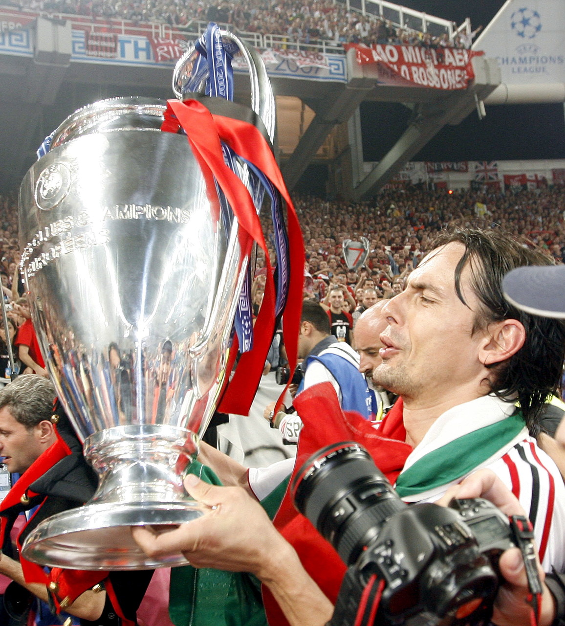 场上脱颖而 场上脱颖而