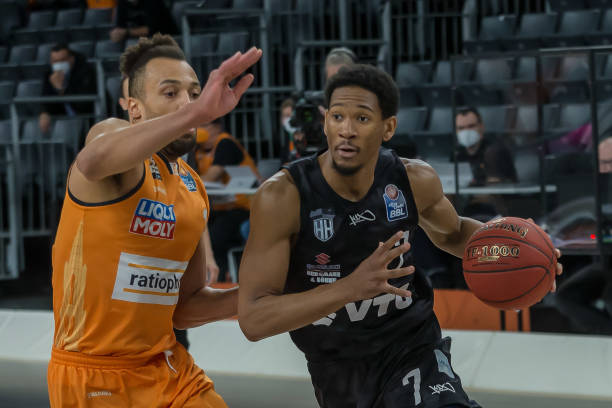 线球员的主 线球员的主