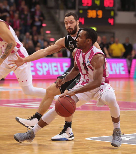 更是对德国 更是对德国